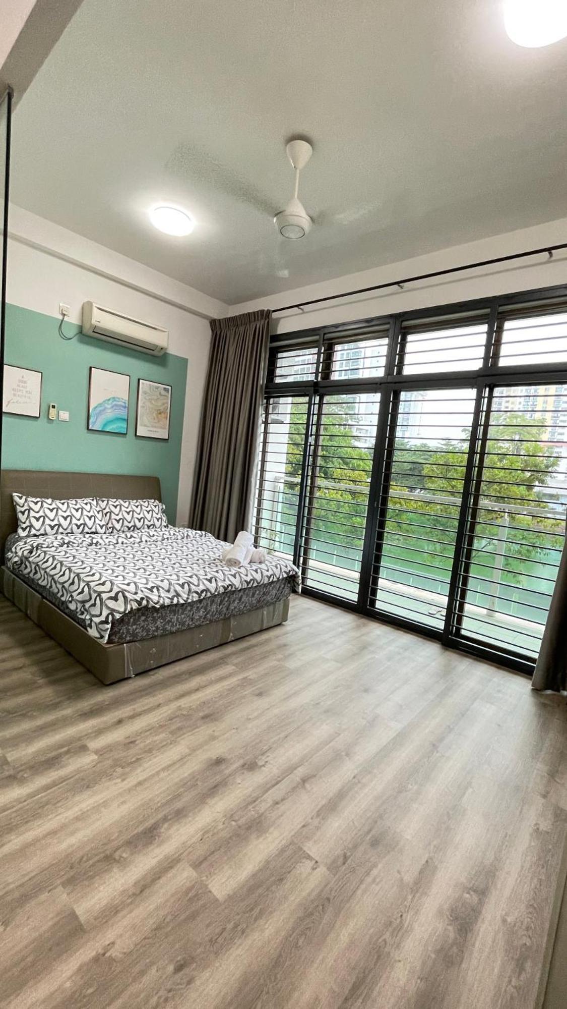 Palazio Serviced Apartment In Mount Austin Near Aeon Ikea Toppen Hsi Johor Bahru Ngoại thất bức ảnh