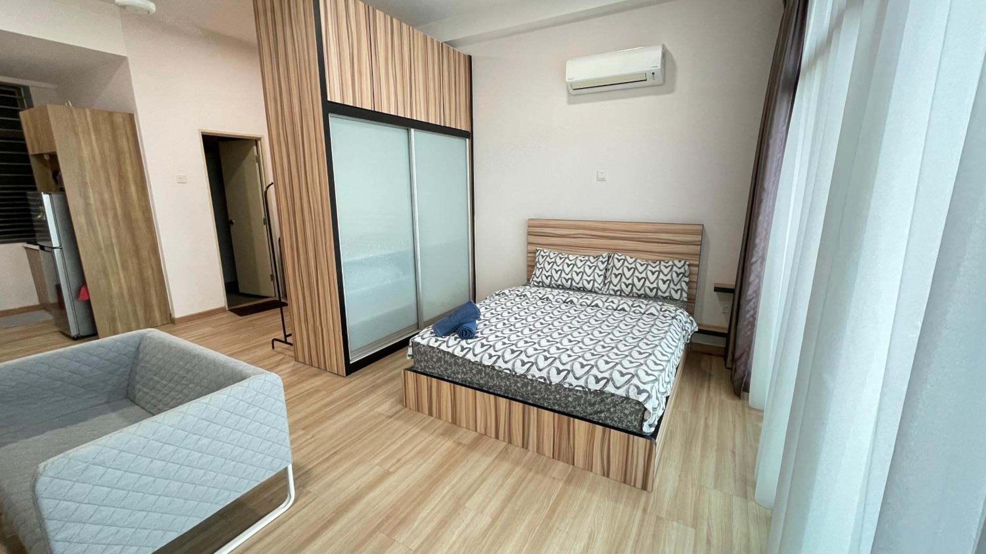 Palazio Serviced Apartment In Mount Austin Near Aeon Ikea Toppen Hsi Johor Bahru Ngoại thất bức ảnh