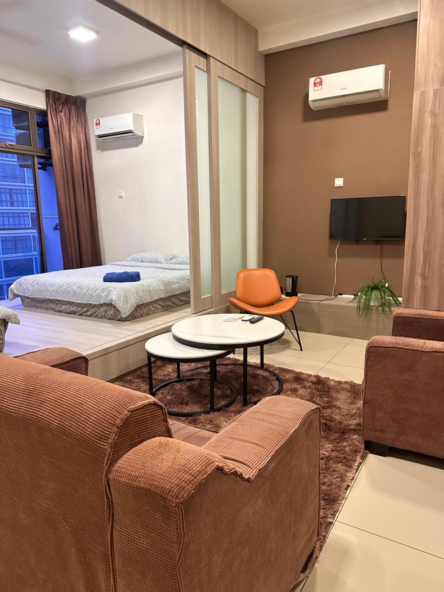 Palazio Serviced Apartment In Mount Austin Near Aeon Ikea Toppen Hsi Johor Bahru Ngoại thất bức ảnh